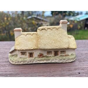 David Winter Cottages "Yeoman's Farm House" 1985 The Heart of England Series